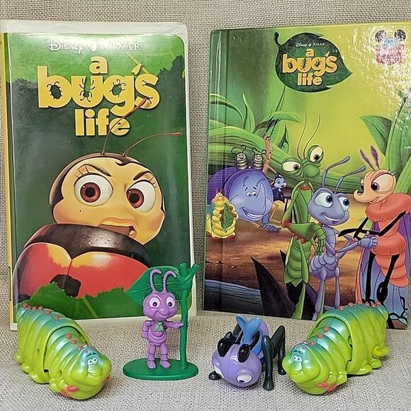 Disney's A Bugs Life book,VHS and figures - Picture 1 of 7